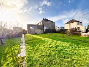 Photo 11- click for photo gallery